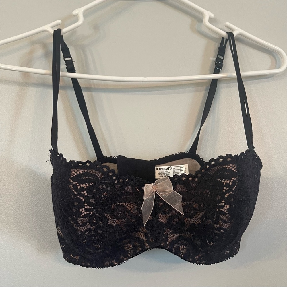 b. tempt’t 34DD underwire bra lightly padded